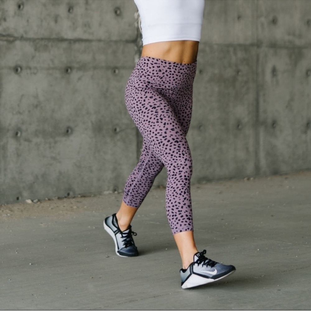 ZYIA Purple and Black Capri Pants